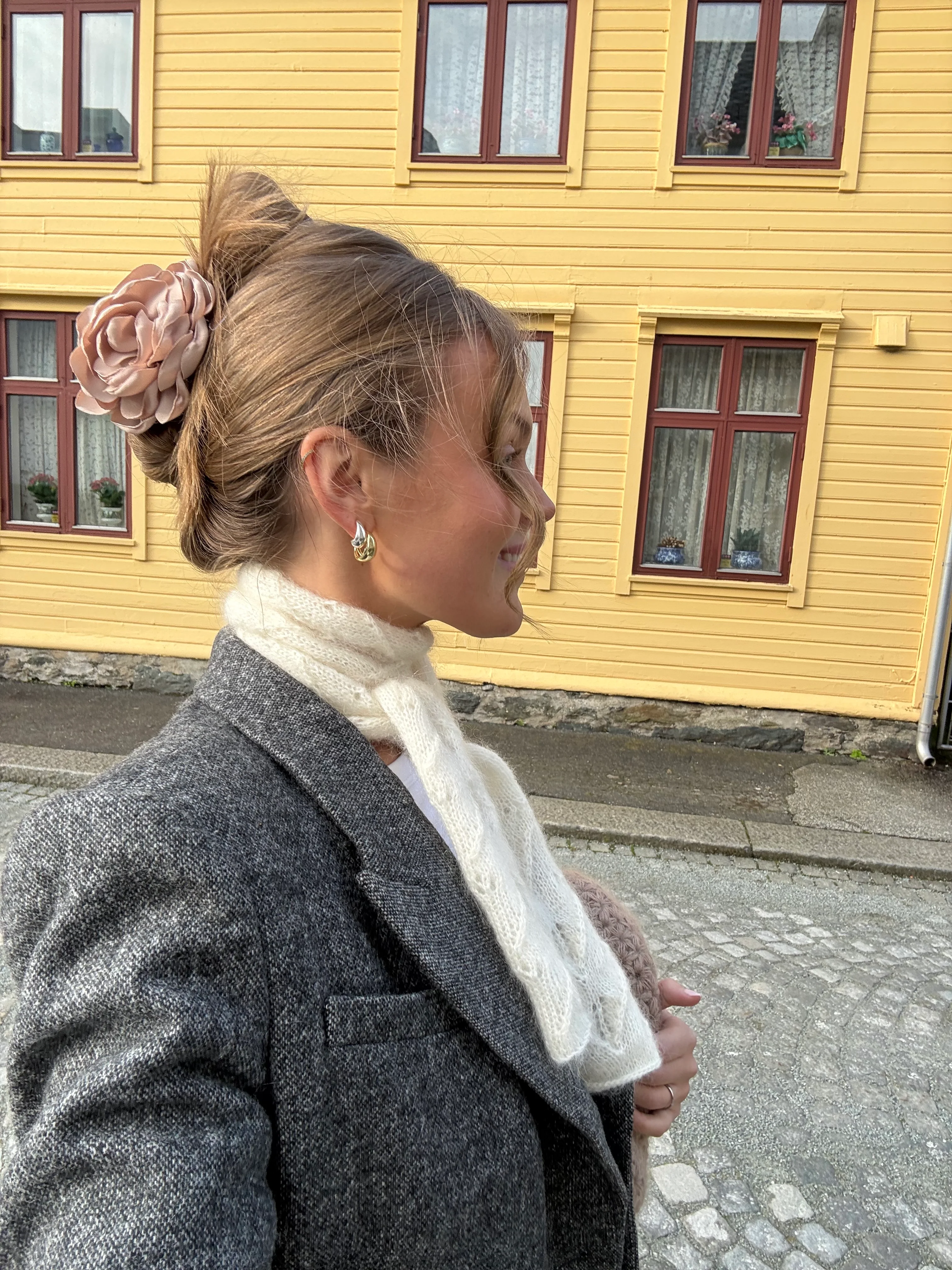 Diané Scarf - Image 7